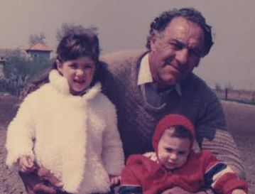 Pred Tomanovim salašem, Miloš Jakovljević sa unučadima