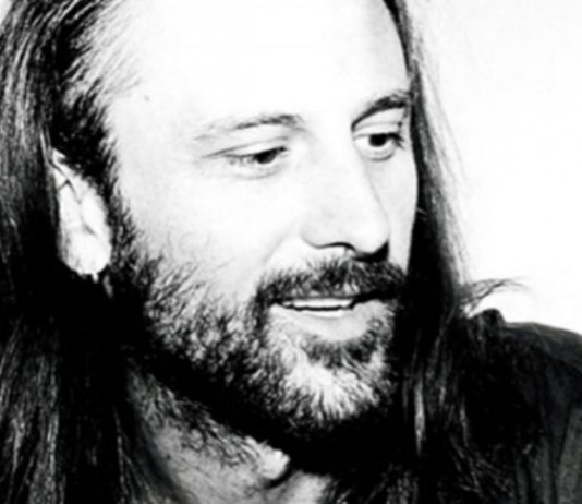 Džoni Štulić – glavni junak istorije jedne mladosti